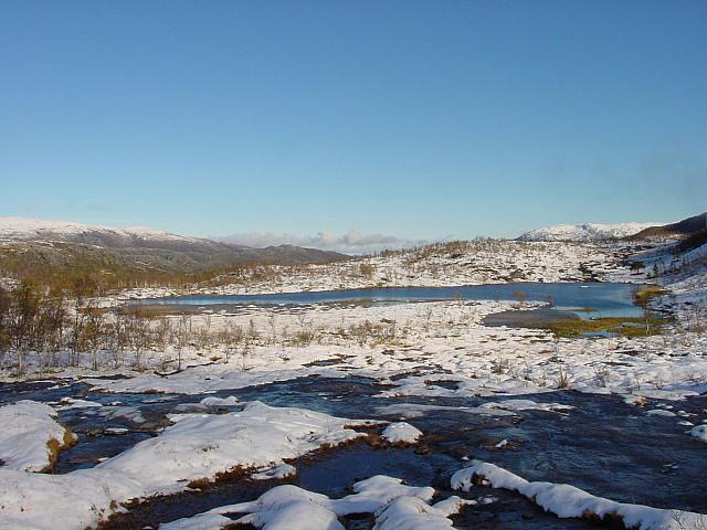 Ågvatnet og smeltende snø
