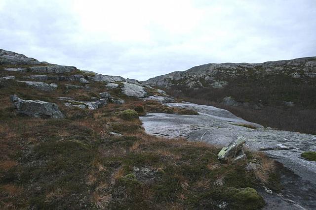 Langs bergkanten