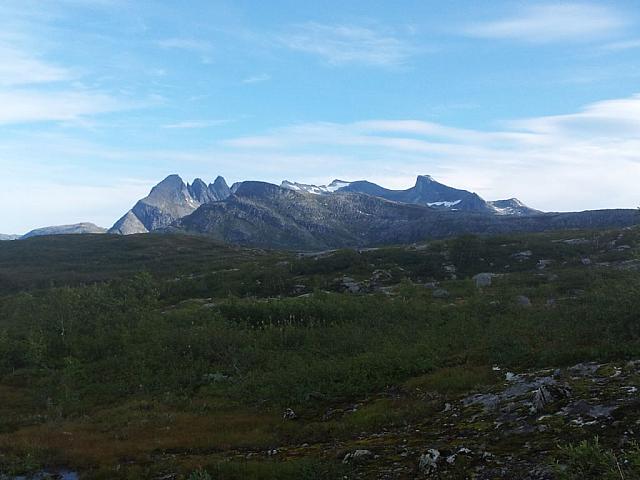 Memaurtind og Småtindan fra Sundsfjordfjellet