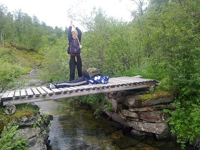 Marcus og Mathias på Sandmoelvbrua