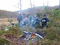 TreOgEnHalvJegerVedElvnesGaphuken_25x18_DSC04215.jpg