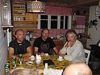 Lars Jørgen, Inge Lars og Odd Even med kaffe avec
