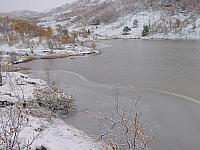 Snø og is på Ågvatnet